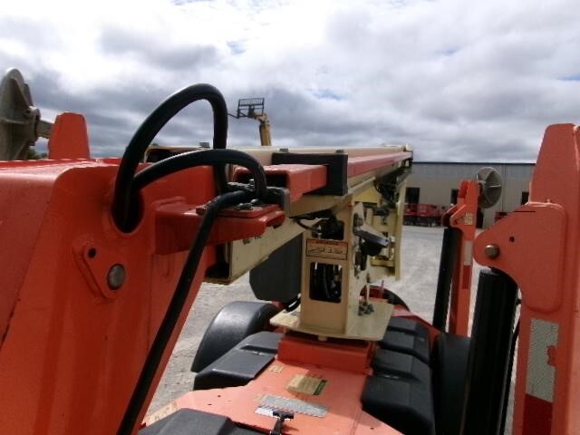 2018 JLG T350-11