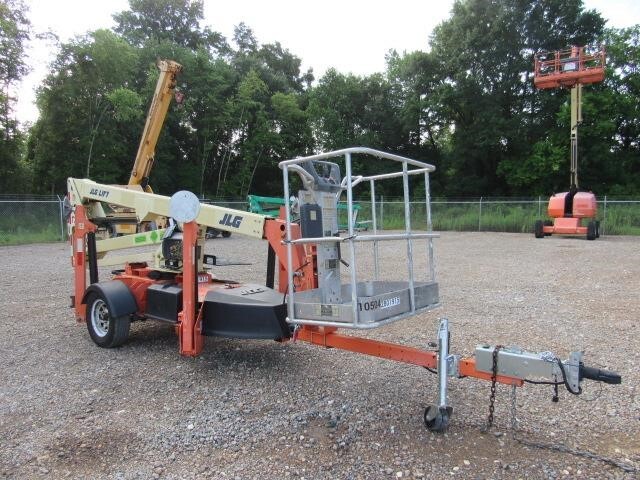 2019 JLG T350-4