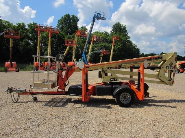 2019 JLG T350