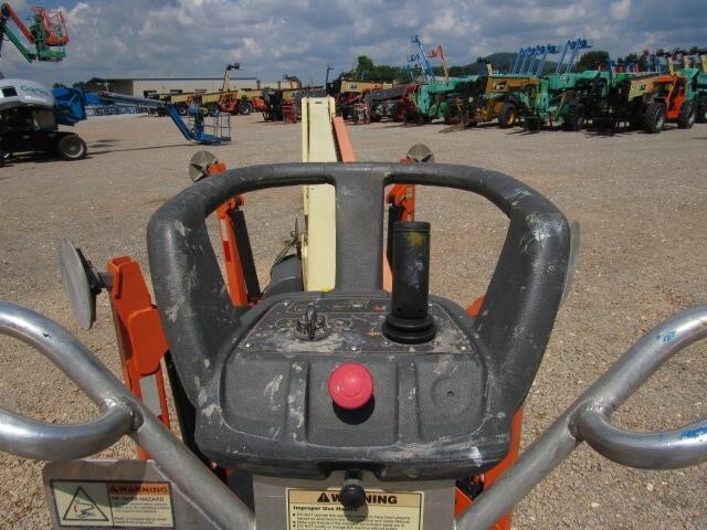 2019 JLG T350-11