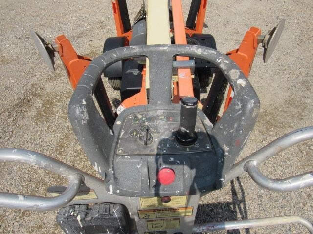 2019 JLG T350-11