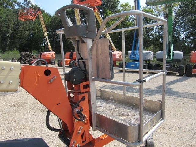 2019 JLG T350-12