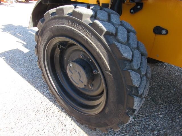2022 JCB 509-42-11