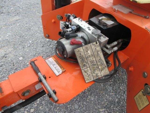2018 JLG T500J-17