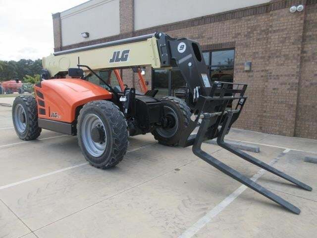 2025 JLG 943-4