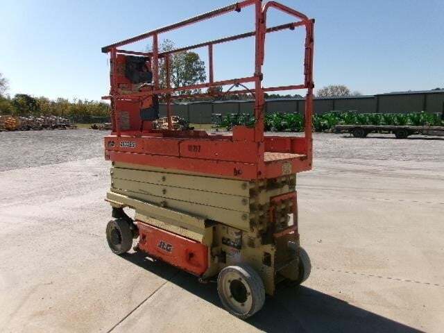 2018 JLG 2632ES-4