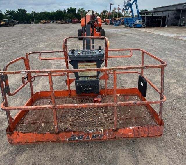 2020 JLG 860SJ-2
