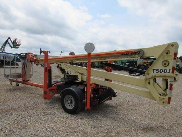 2019 JLG T500J-8