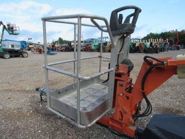 2019 JLG T350-13