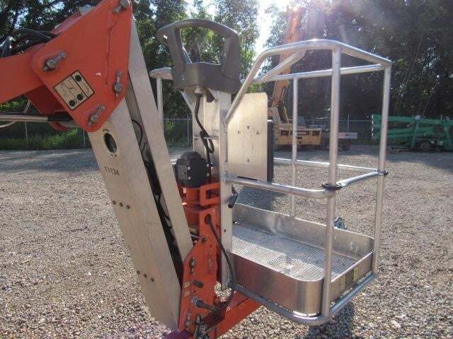 2019 JLG T500J-12