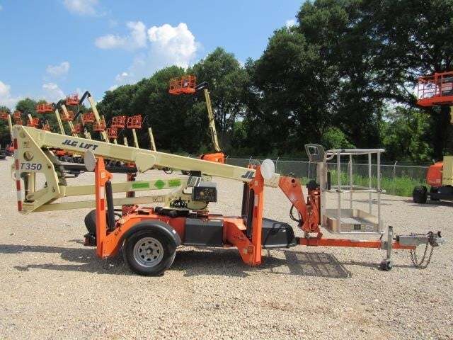 2019 JLG T350-5