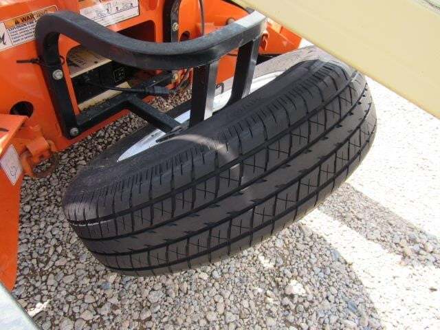 2019 JLG T350-16