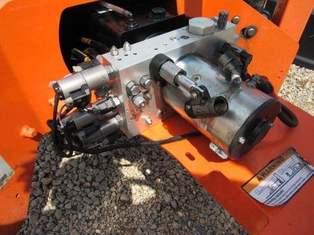 2019 JLG T350-22
