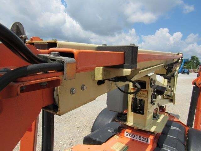 2019 JLG T350-14