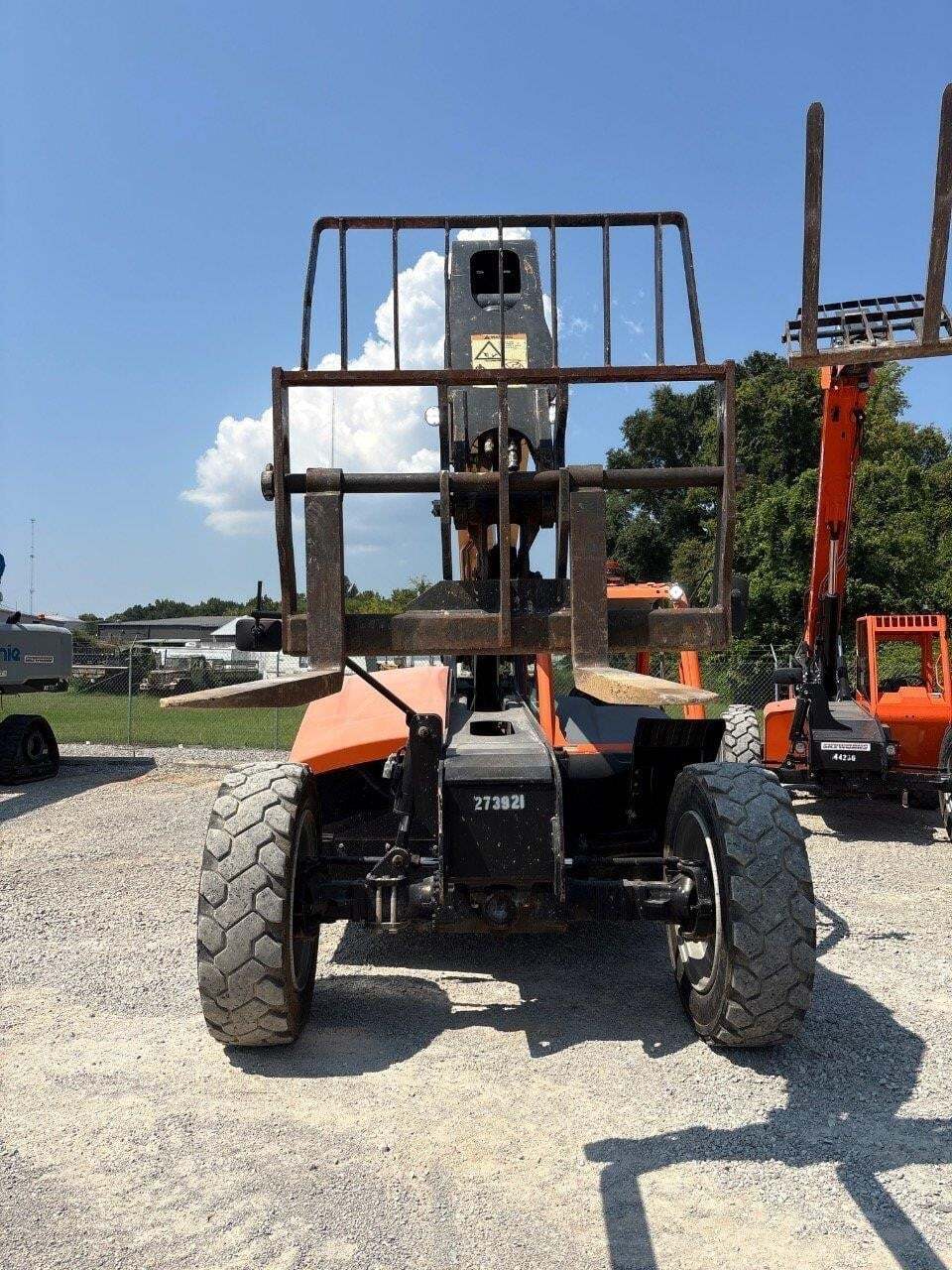 2021 JLG 742-4