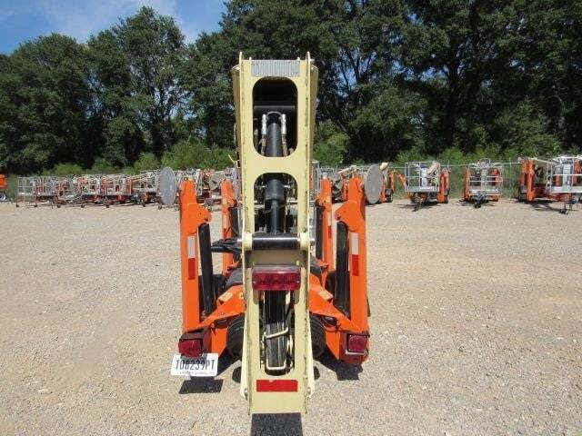 2019 JLG T350-7