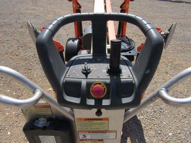 2019 JLG T350-11