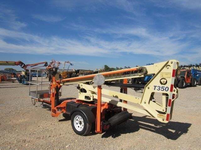 2019 JLG T350-8