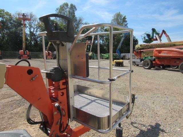 2019 JLG T350-12
