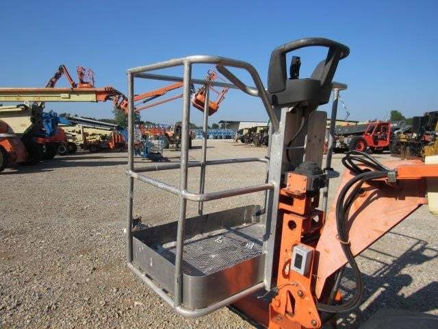 2019 JLG T350-13