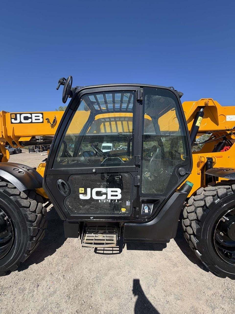 2021 JCB 507-42-17