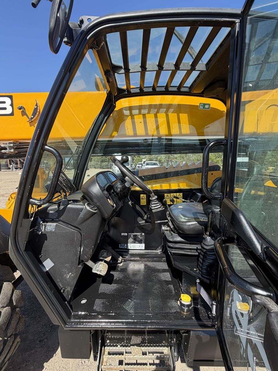 2021 JCB 507-42-18