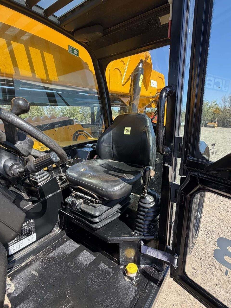 2021 JCB 507-42-21