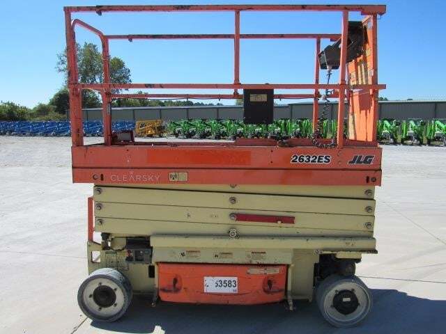 2019 JLG 2632ES-5