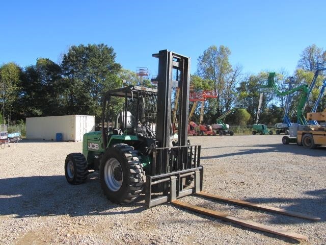 2017 JCB 930-4-4