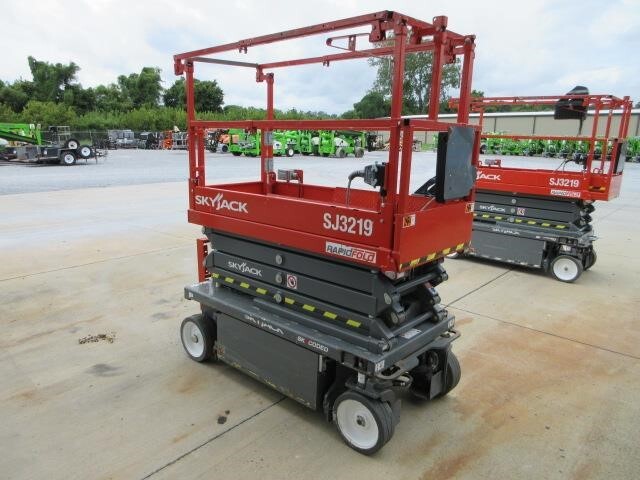 2022 Skyjack SJ3219