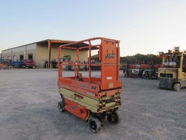 2019 JLG 1930ES-4