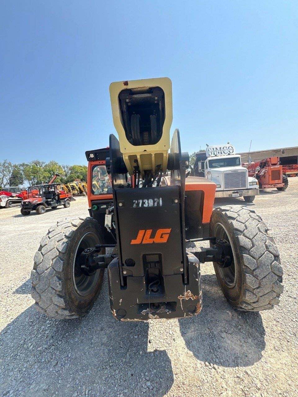 2021 JLG 742-2