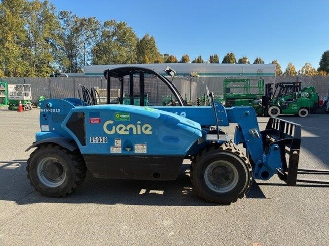 2015 Genie GTH-5519-3