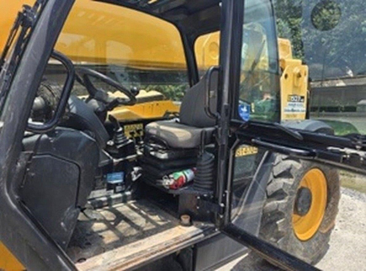 2018 JCB 507-42-7