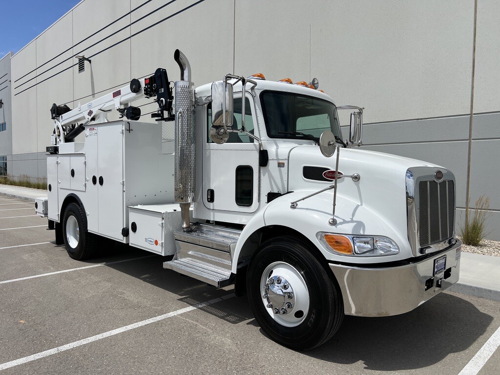 2019 Peterbilt 337