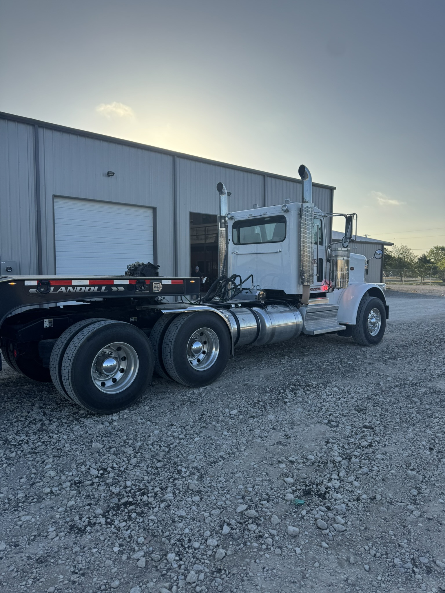 2022 Peterbilt 389