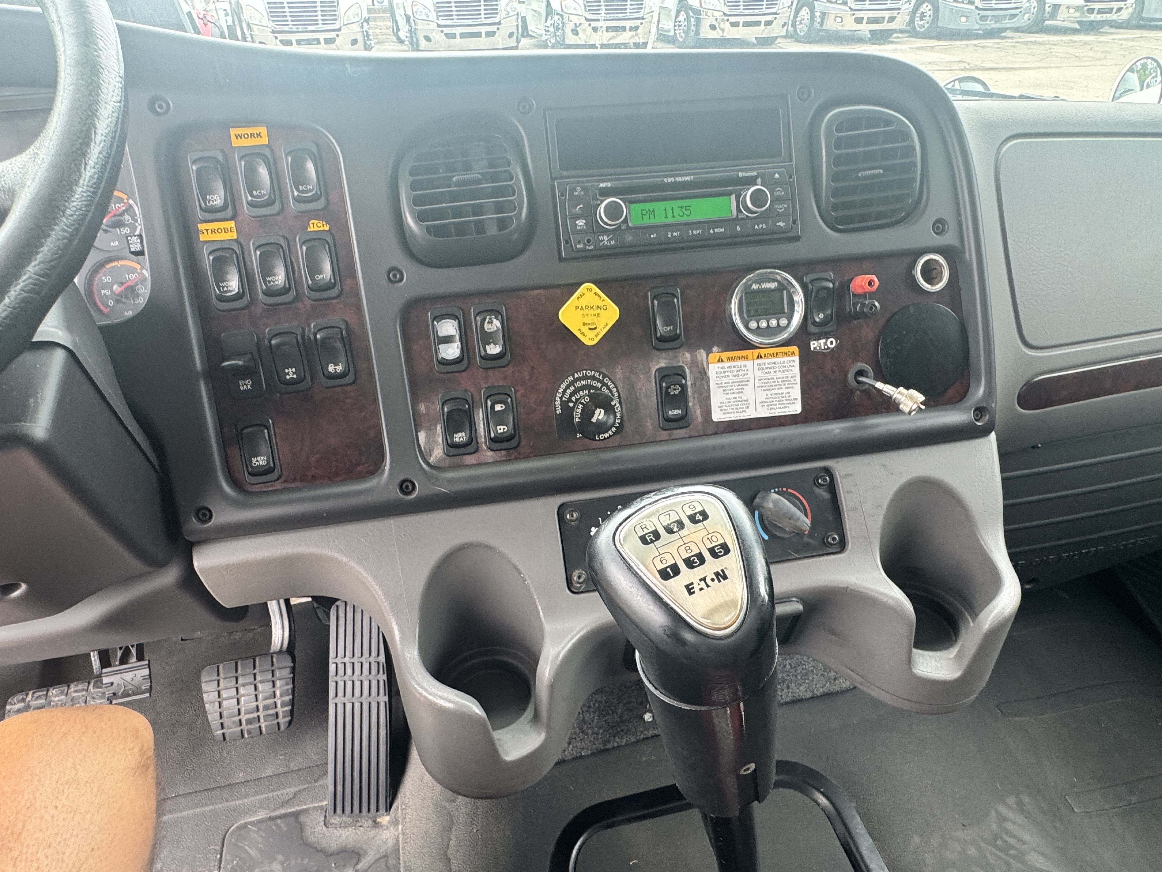 2017 Freightliner M2 112