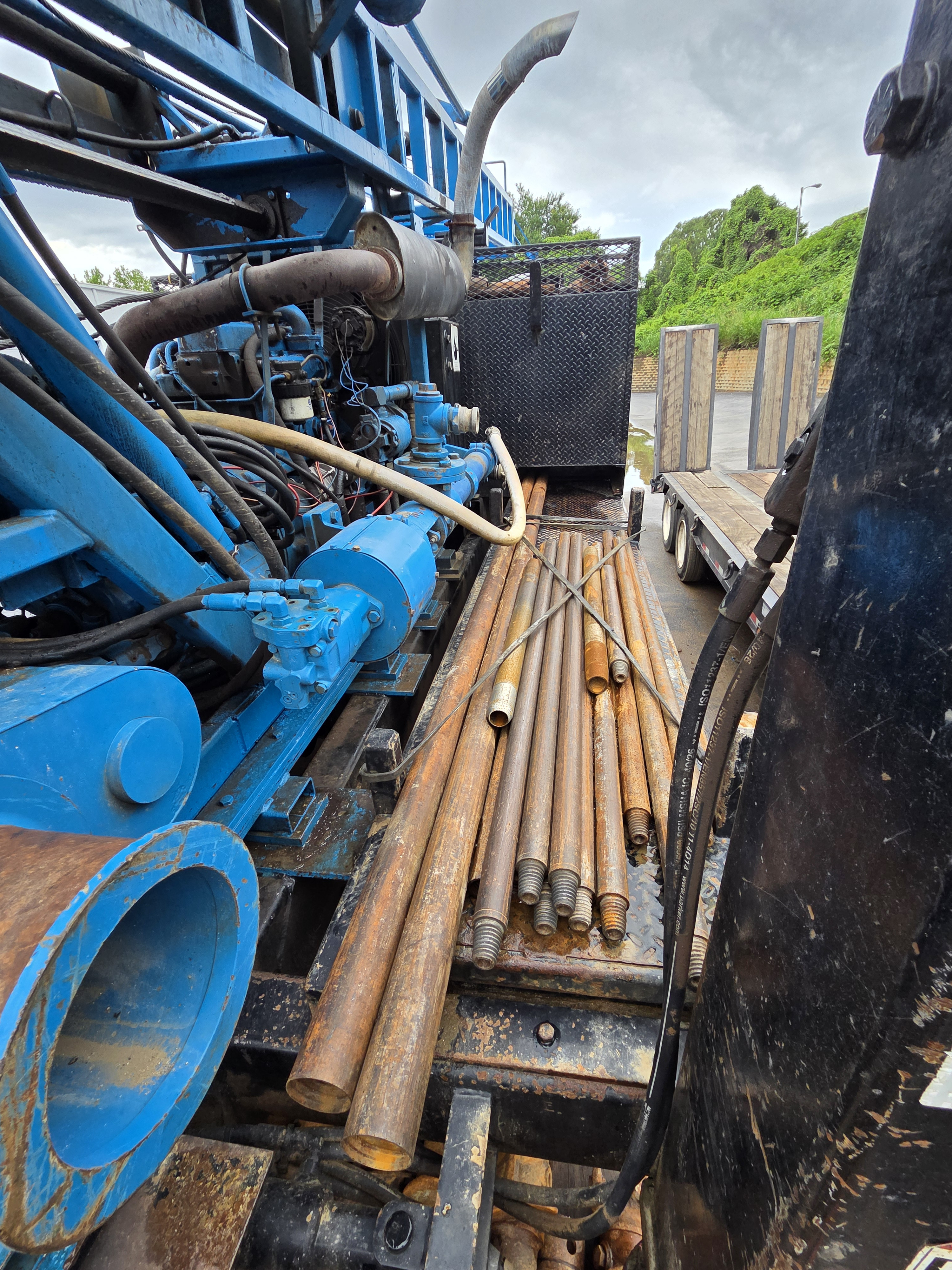 2001 Diedrich Drill D-50 ON MOROOKA CARRIER