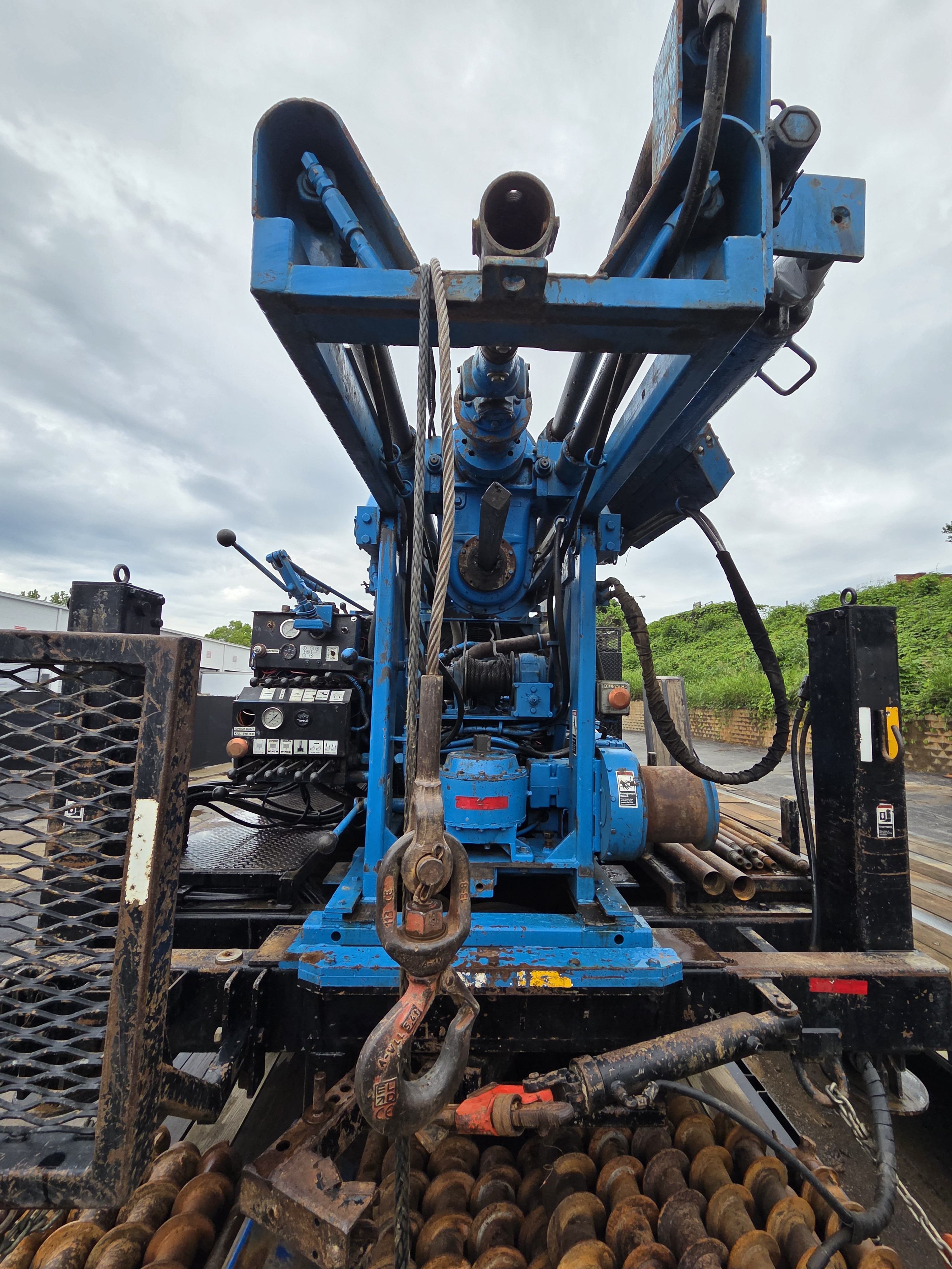 2001 Diedrich Drill D-50 ON MOROOKA CARRIER