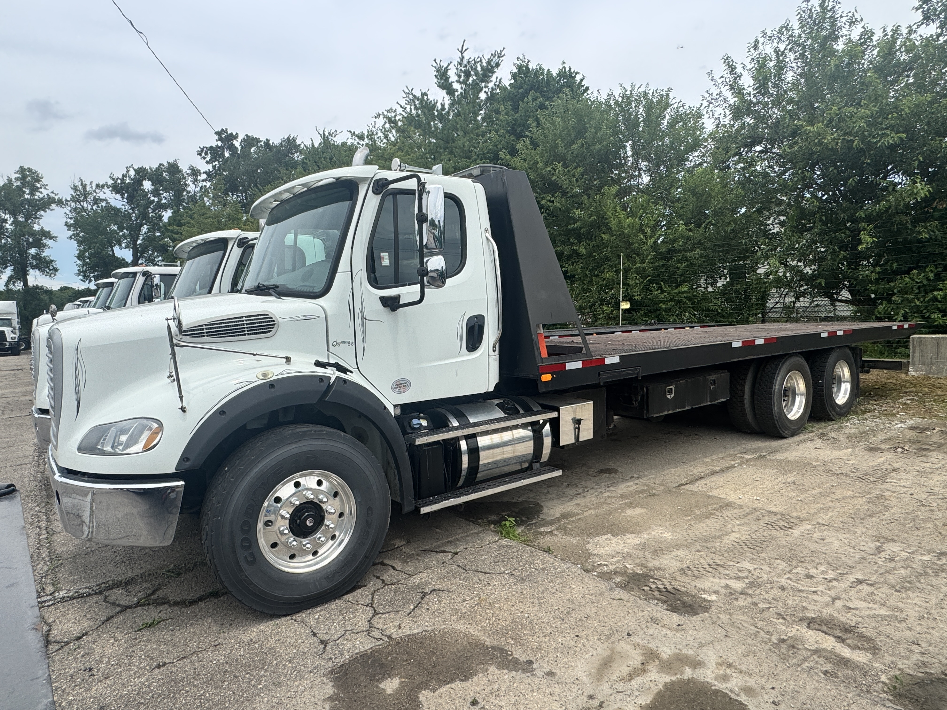 Photo of 2017 Freightliner M2 112
