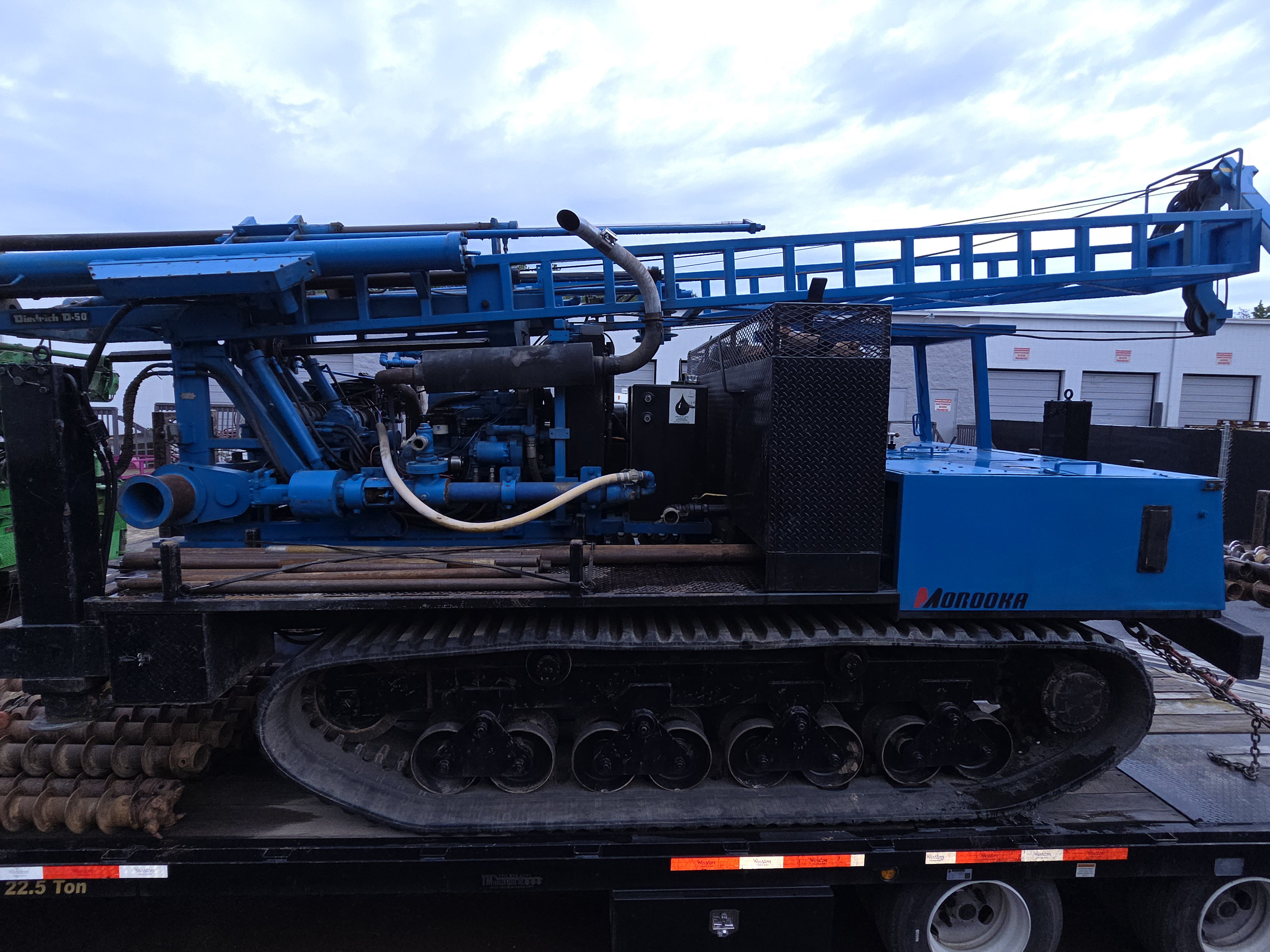 2001 Diedrich Drill D-50 ON MOROOKA CARRIER