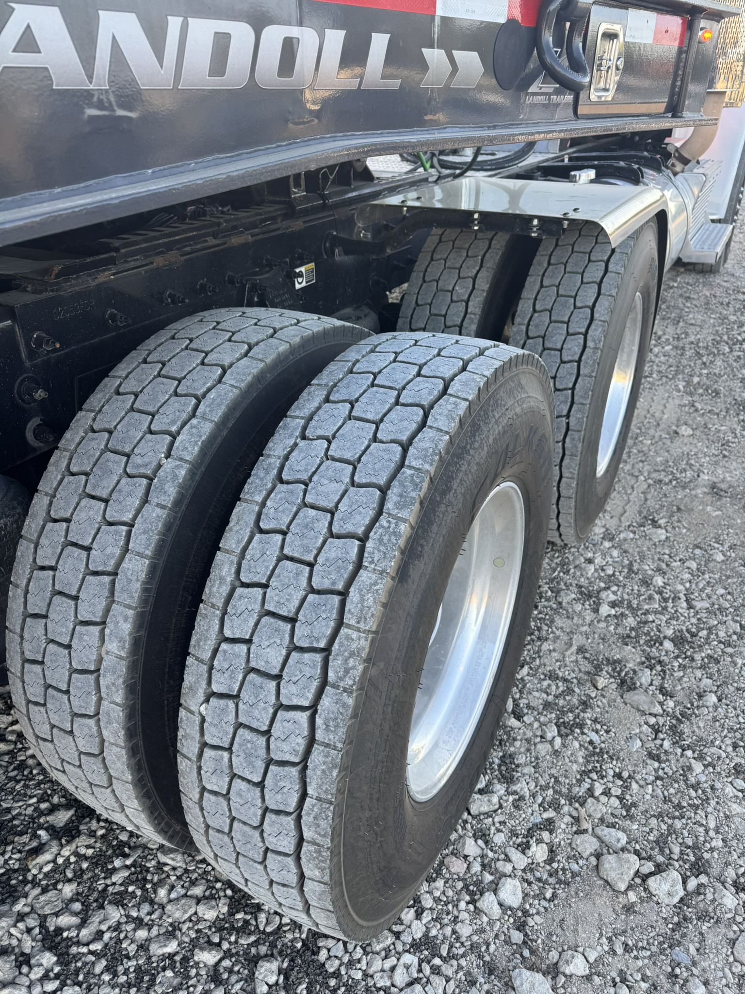 2022 Peterbilt 389
