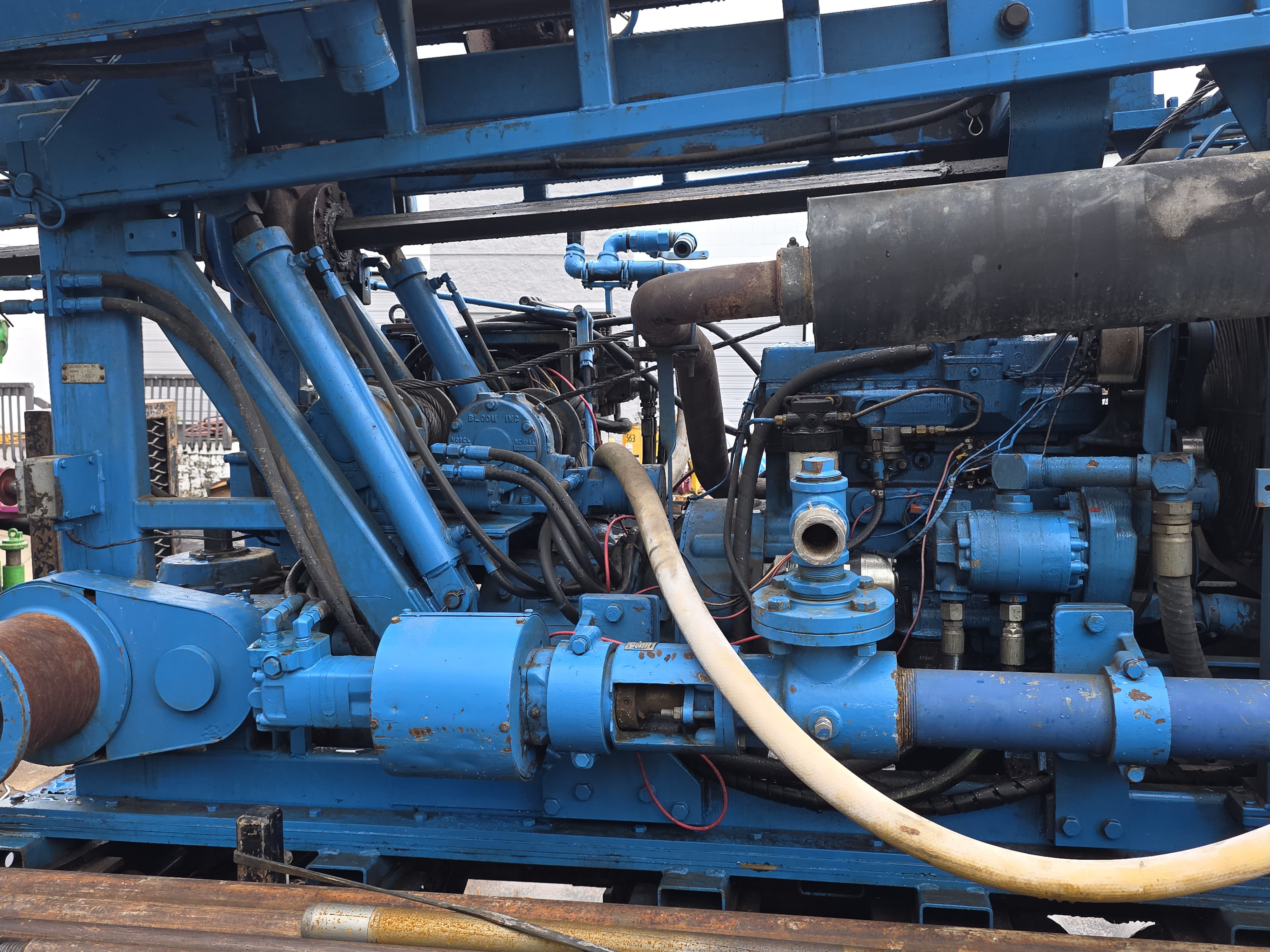 2001 Diedrich Drill D-50 ON MOROOKA CARRIER