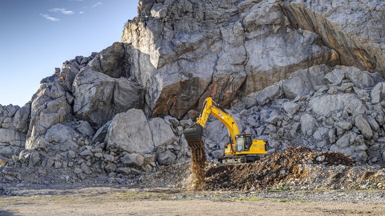 2026 JCB 370X