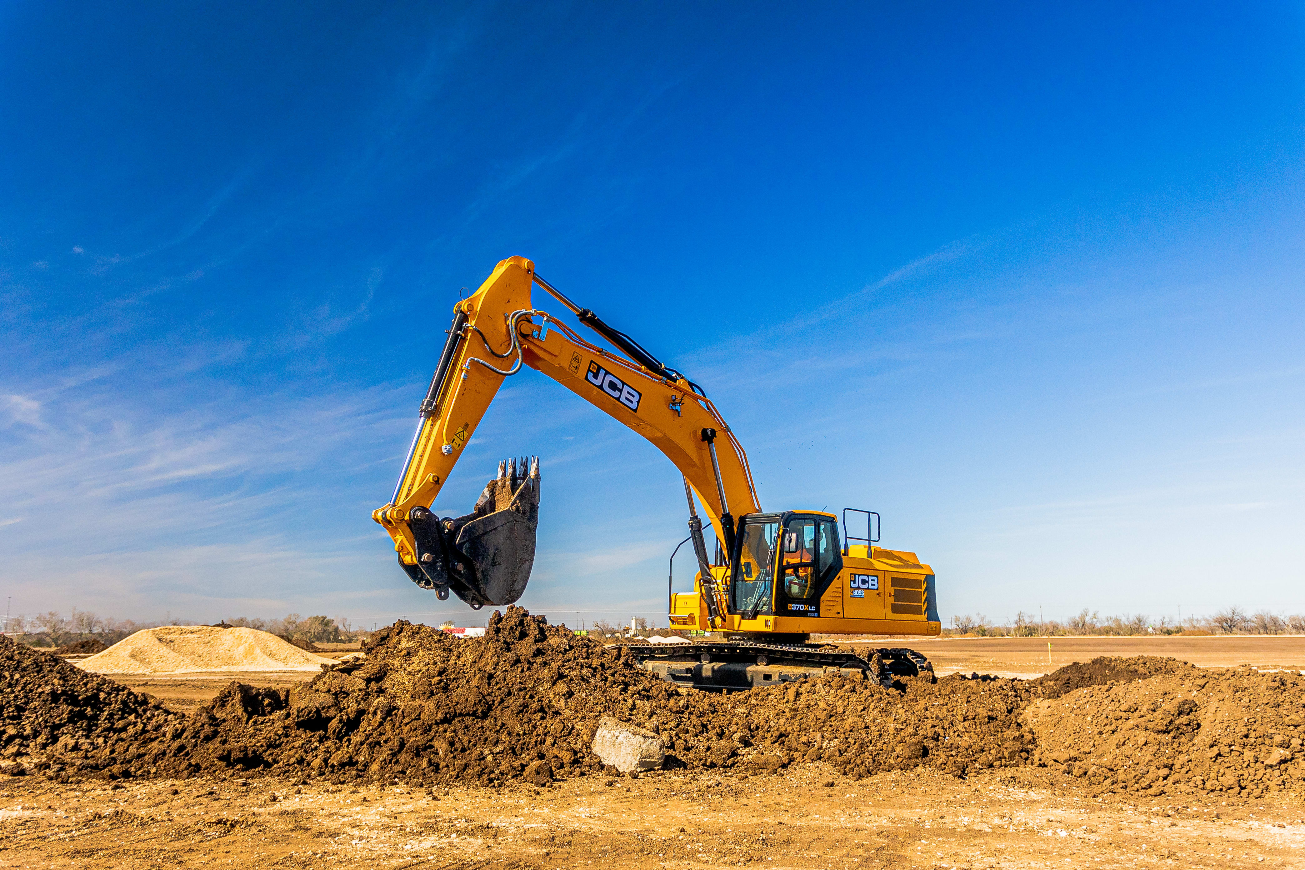 2026 JCB 370X