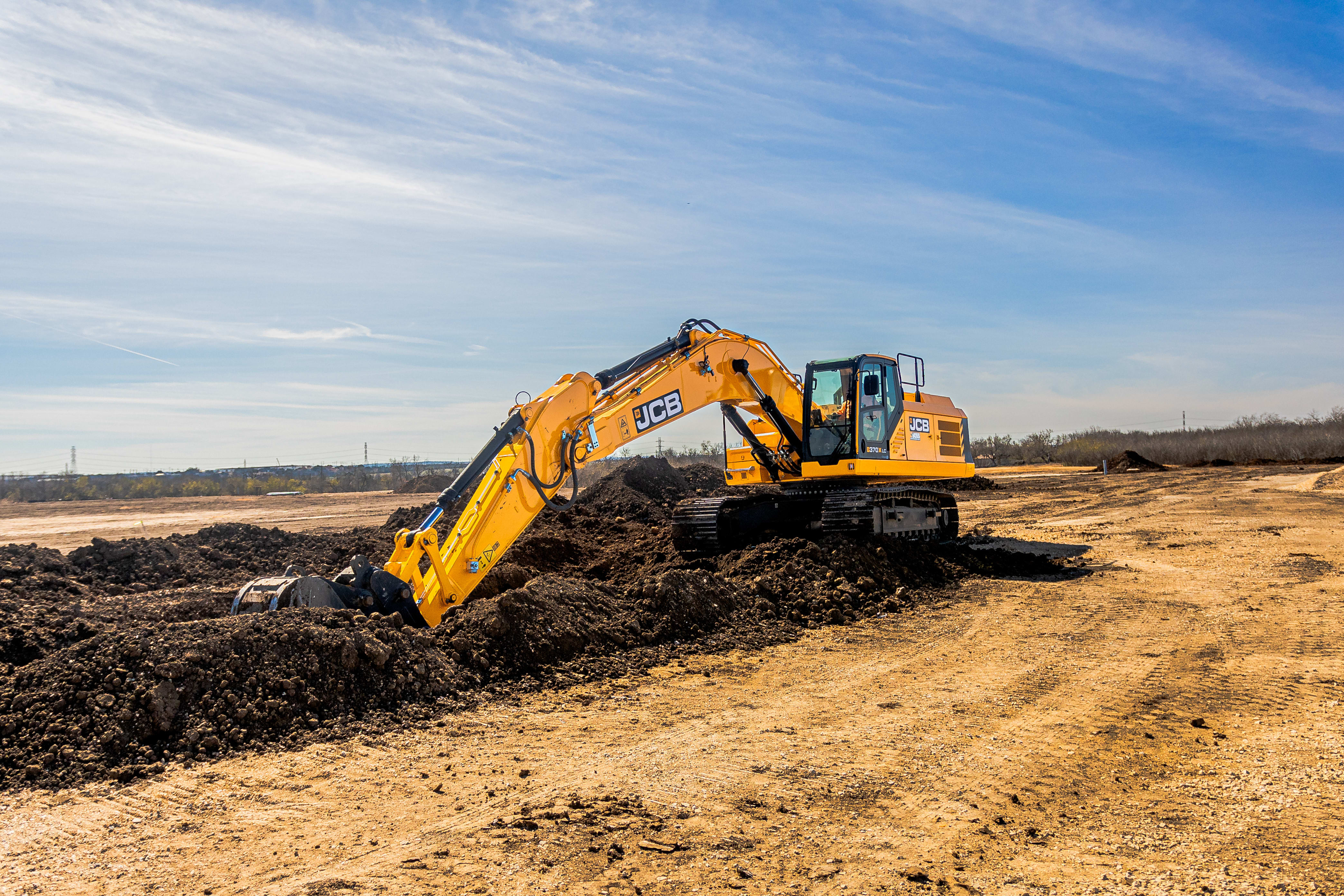 2026 JCB 370X