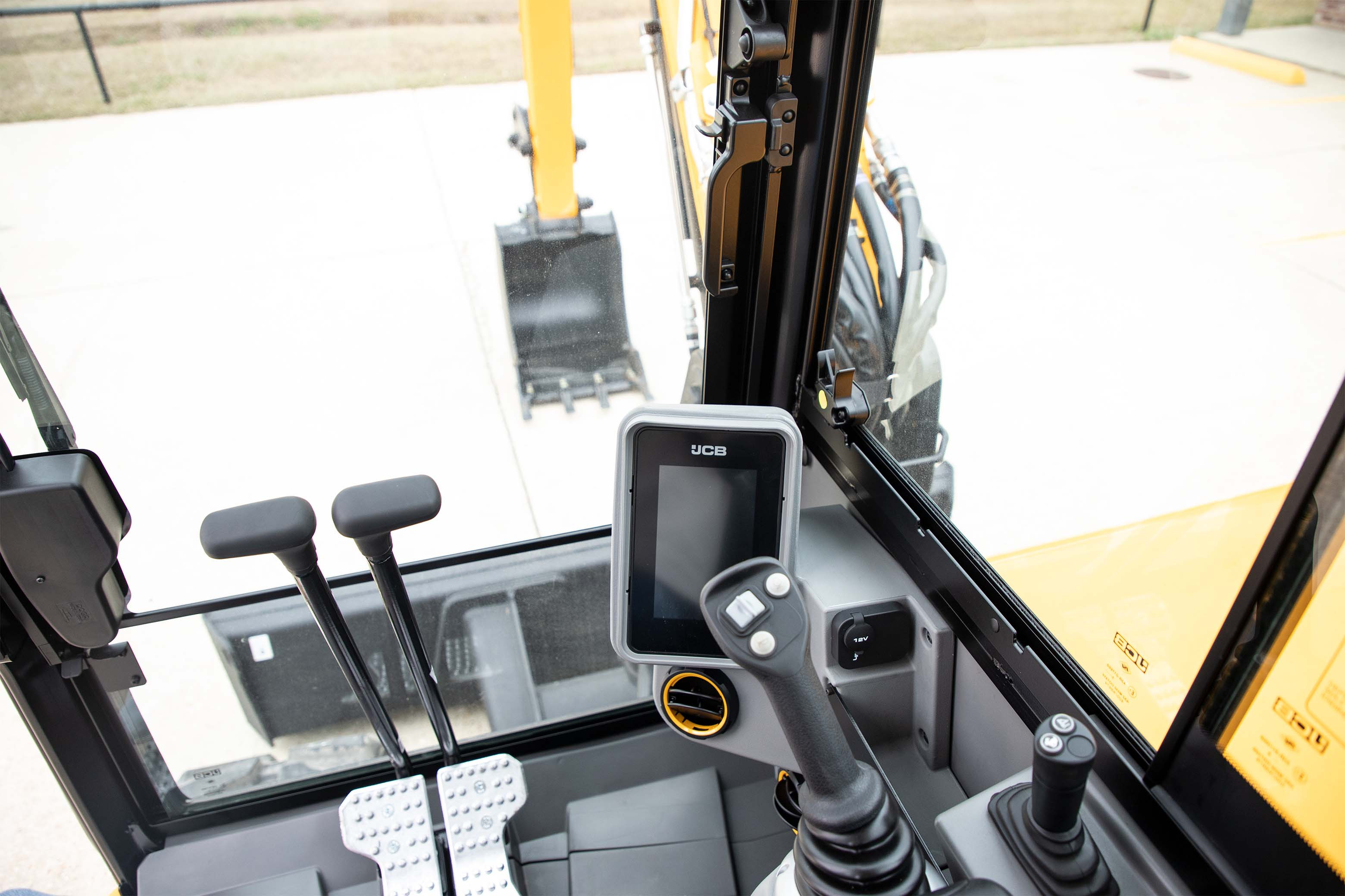 2026 JCB 85Z-2