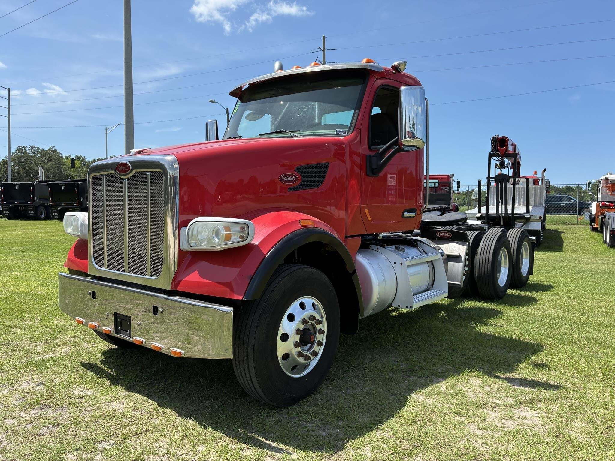 Photo of a 2019 Peterbilt 567