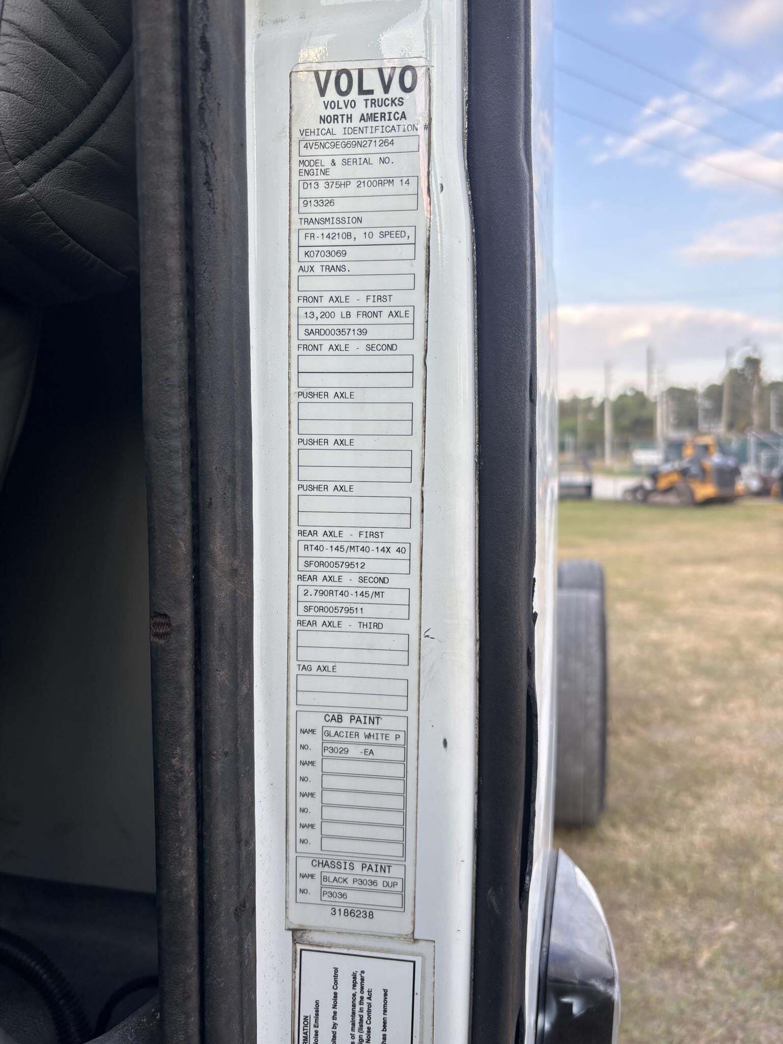 2009 Volvo VNL64T300