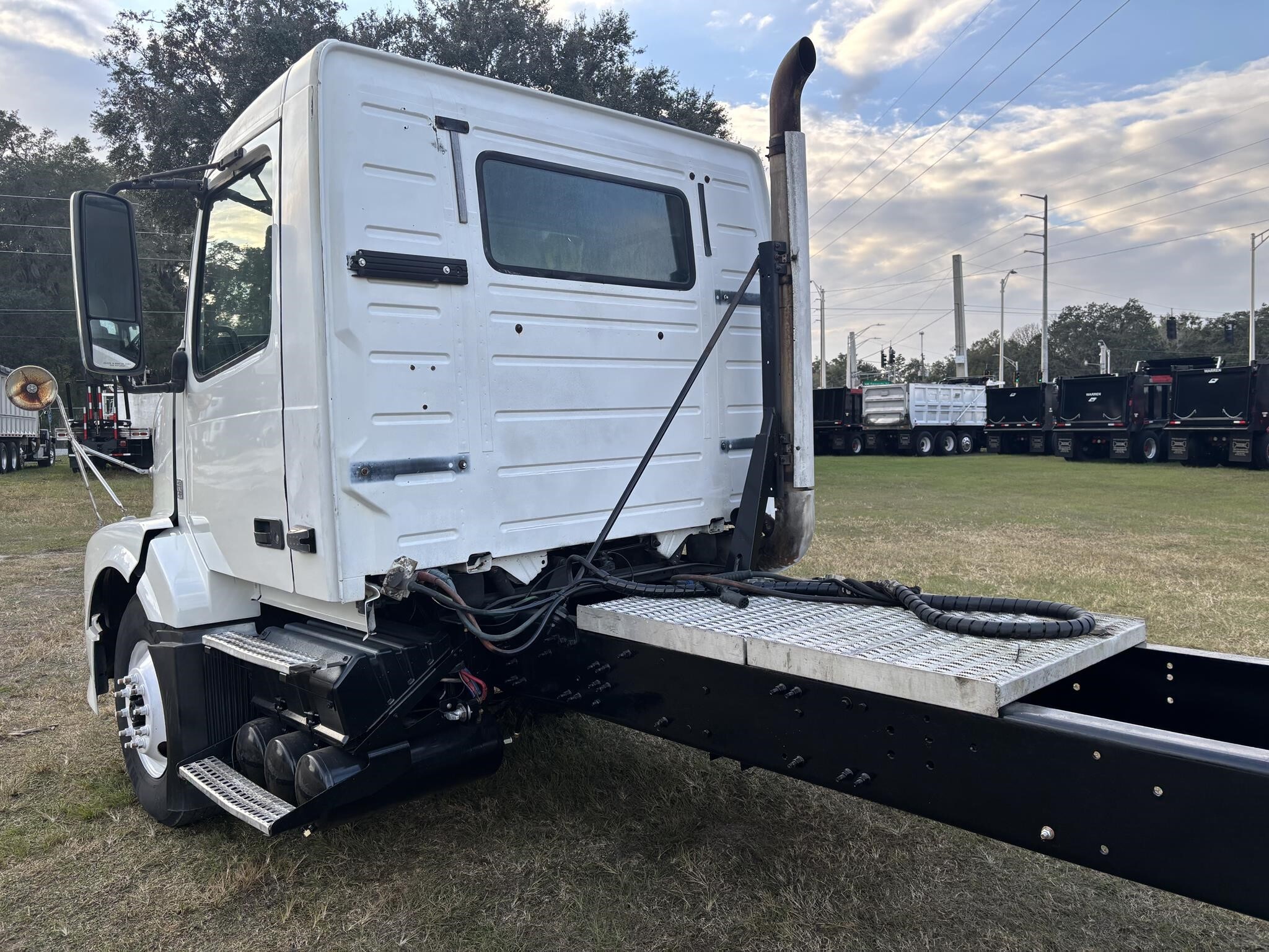 2009 Volvo VNL64T300